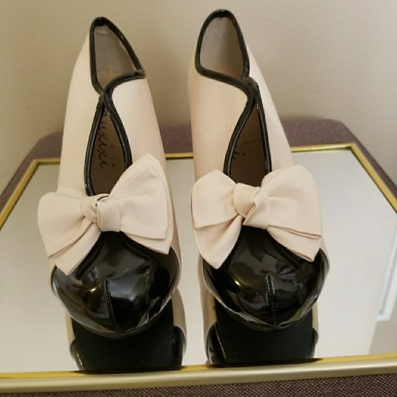 New heels - Picture 1 of 2